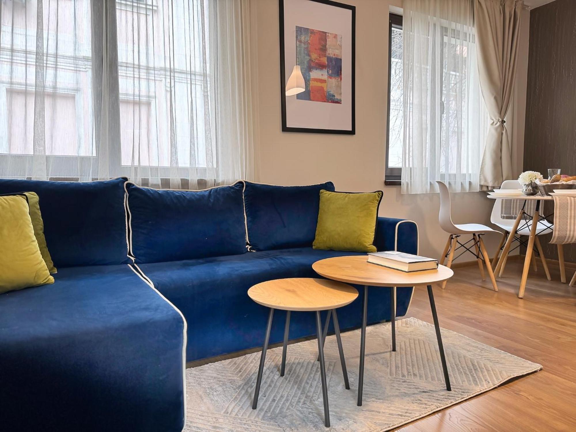 Top Centre Plovdiv Apt. With Parking For 4 Guests 外观 照片