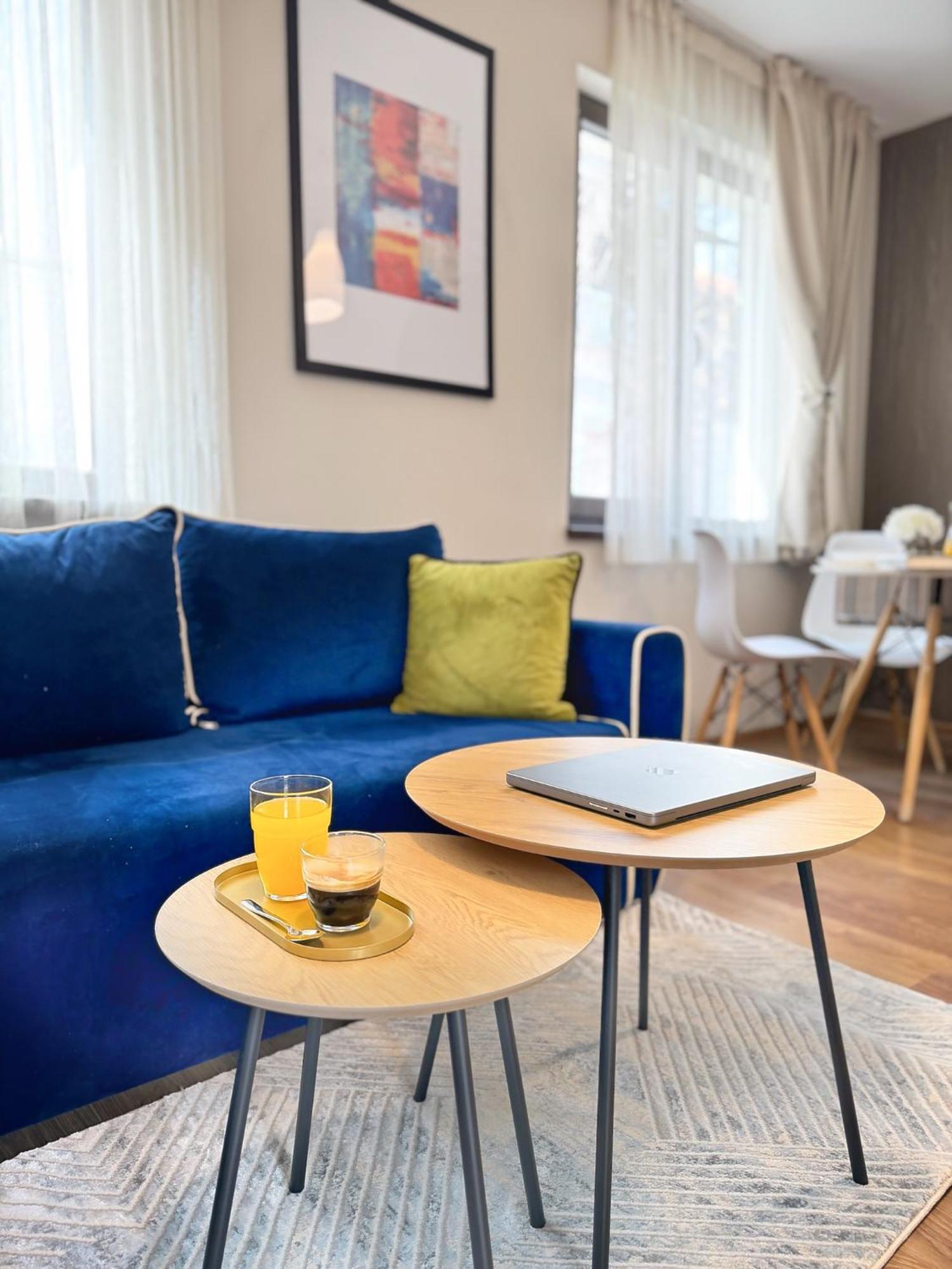 Top Centre Plovdiv Apt. With Parking For 4 Guests 外观 照片
