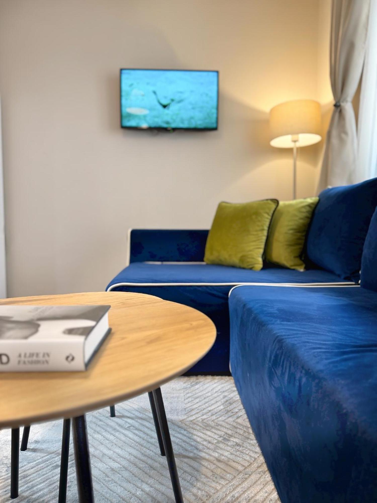 Top Centre Plovdiv Apt. With Parking For 4 Guests 外观 照片