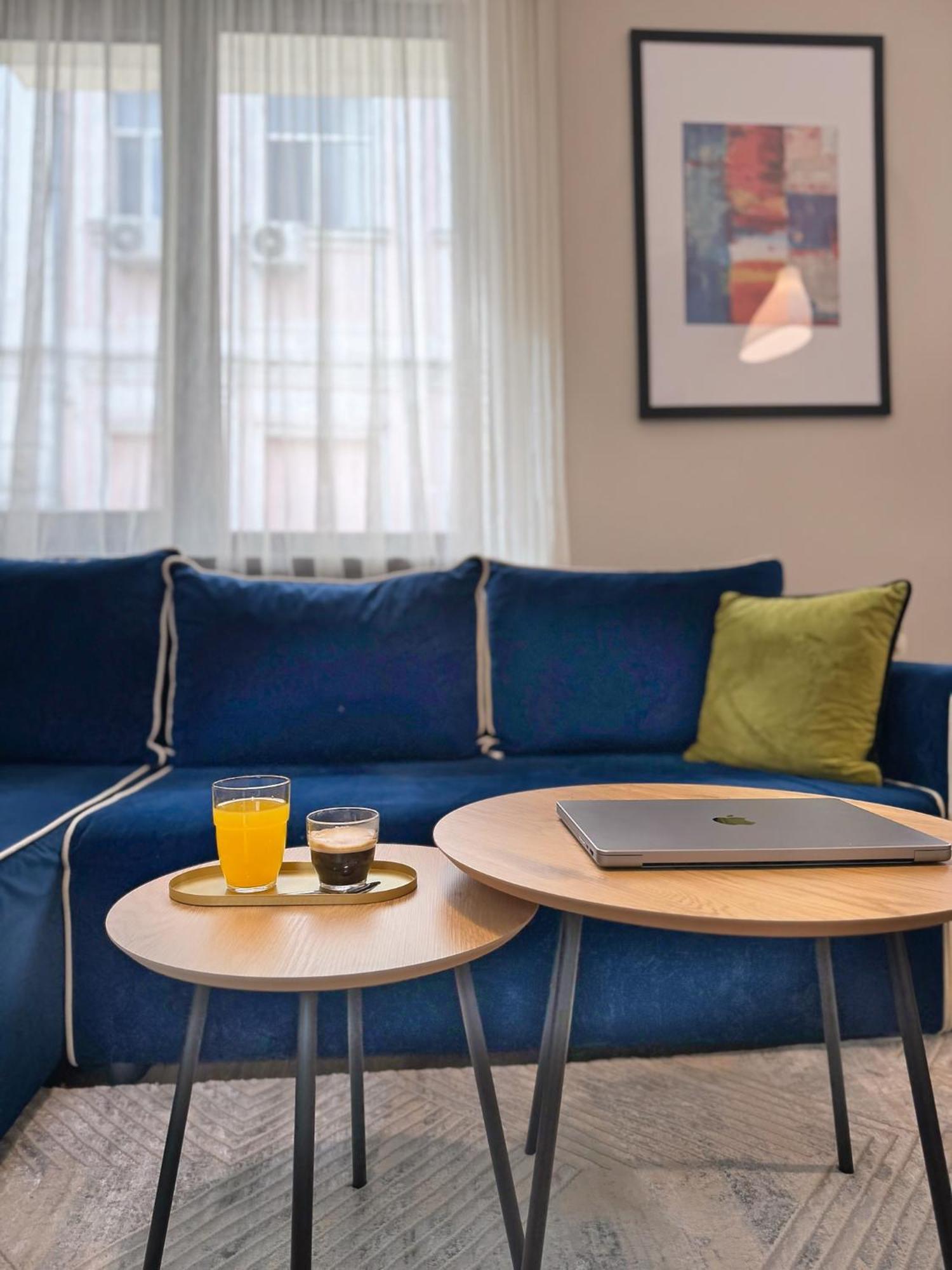 Top Centre Plovdiv Apt. With Parking For 4 Guests 外观 照片