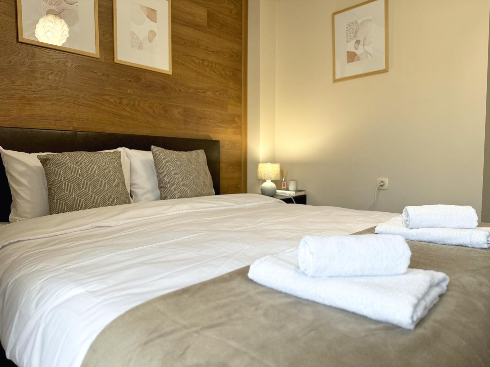 Top Centre Plovdiv Apt. With Parking For 4 Guests 外观 照片