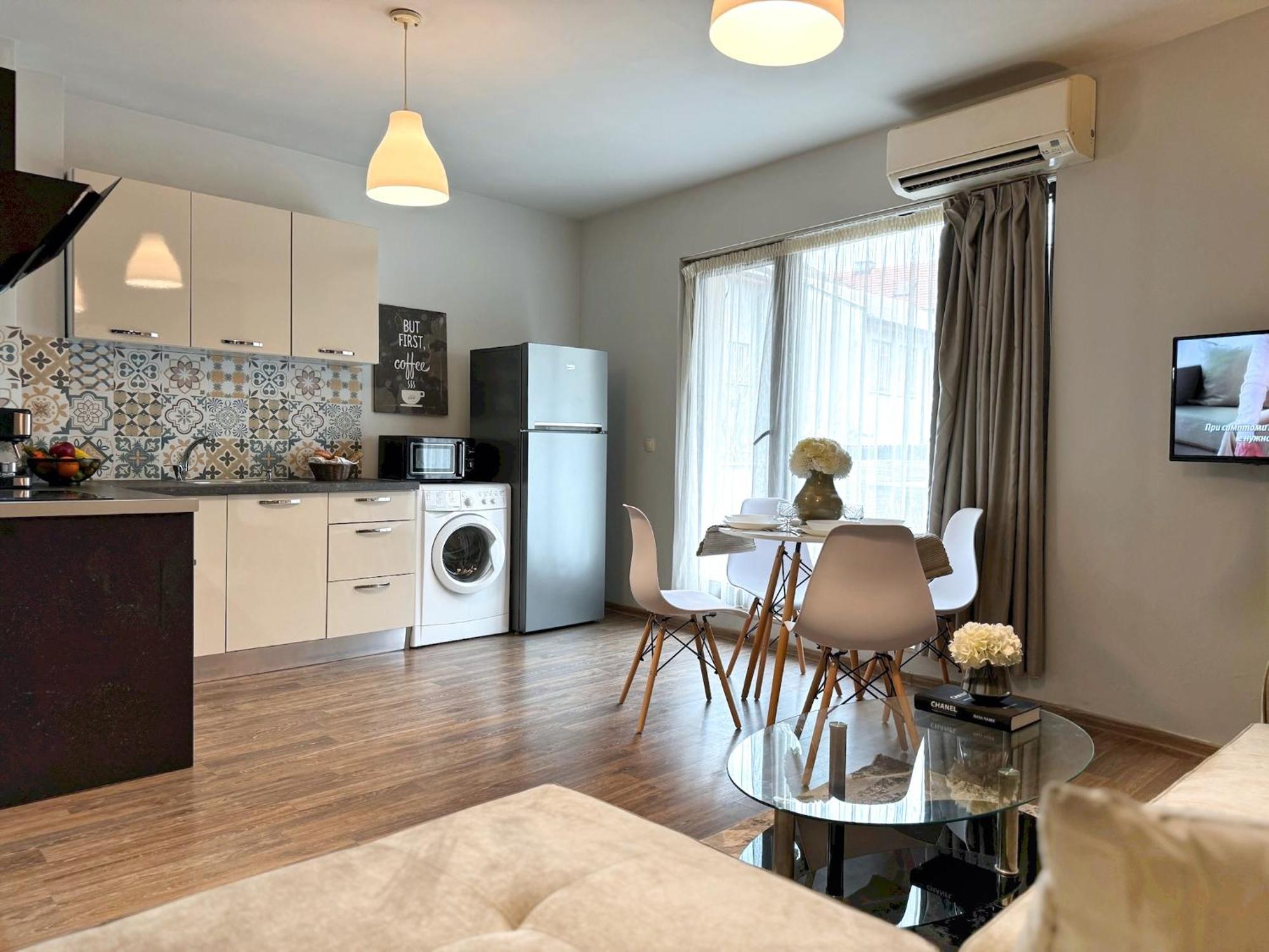 Top Centre Plovdiv Apt. With Parking For 4 Guests 外观 照片