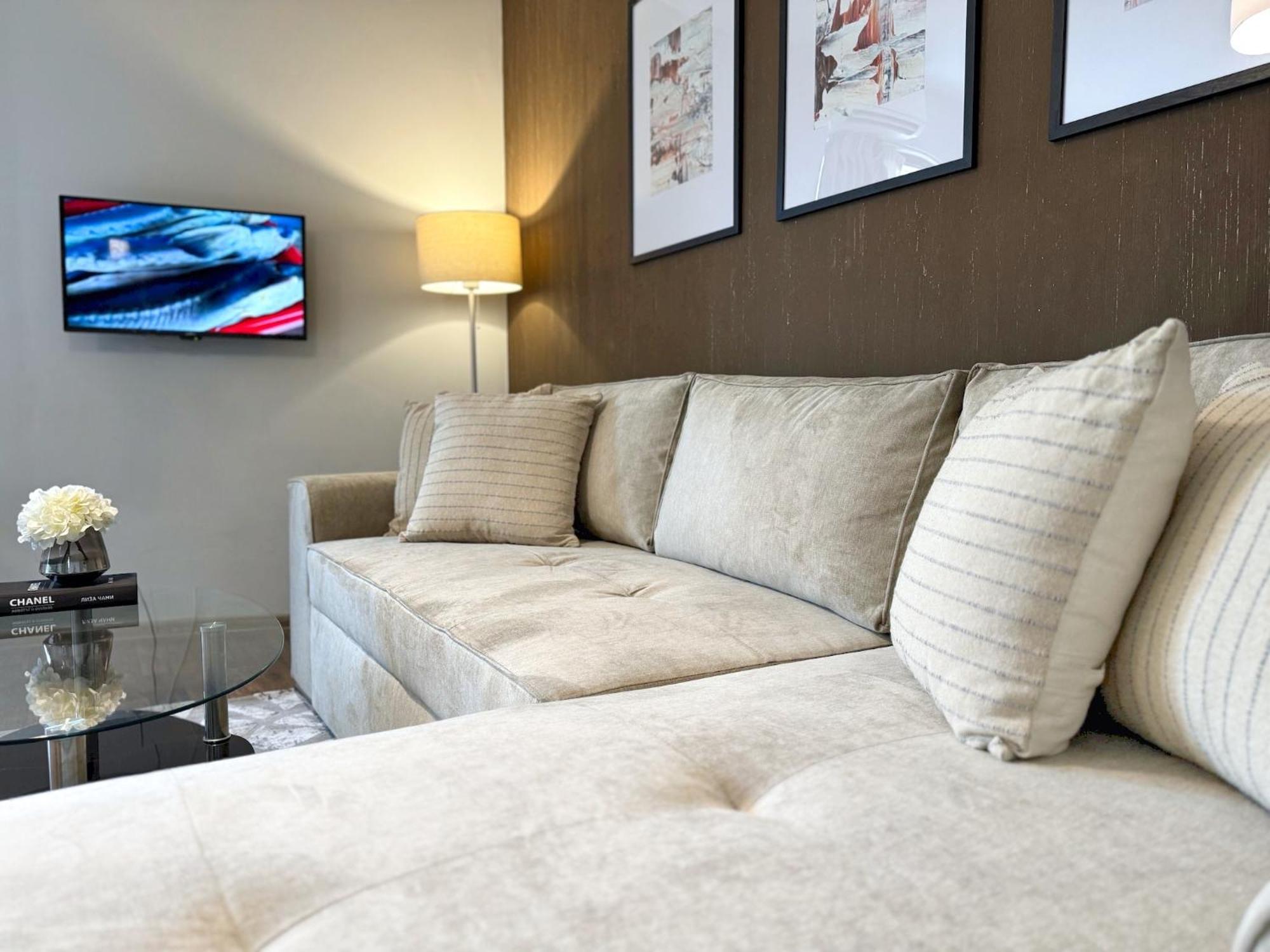Top Centre Plovdiv Apt. With Parking For 4 Guests 外观 照片